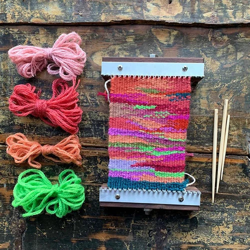 Mirrix Saffron Pocket Loom 1 Mirrix Saffron Pocket Loom